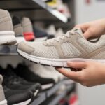 How to choose gym shoes for flat feet women